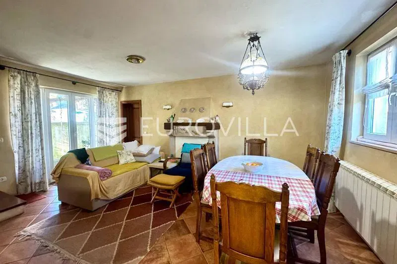 Pula, detached house with garden near the center – 3