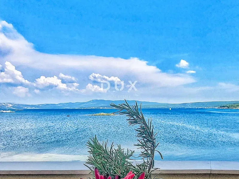 ZADAR, POSEDARJE - detached house first row to the Novigrad sea with a spacious yard – 2
