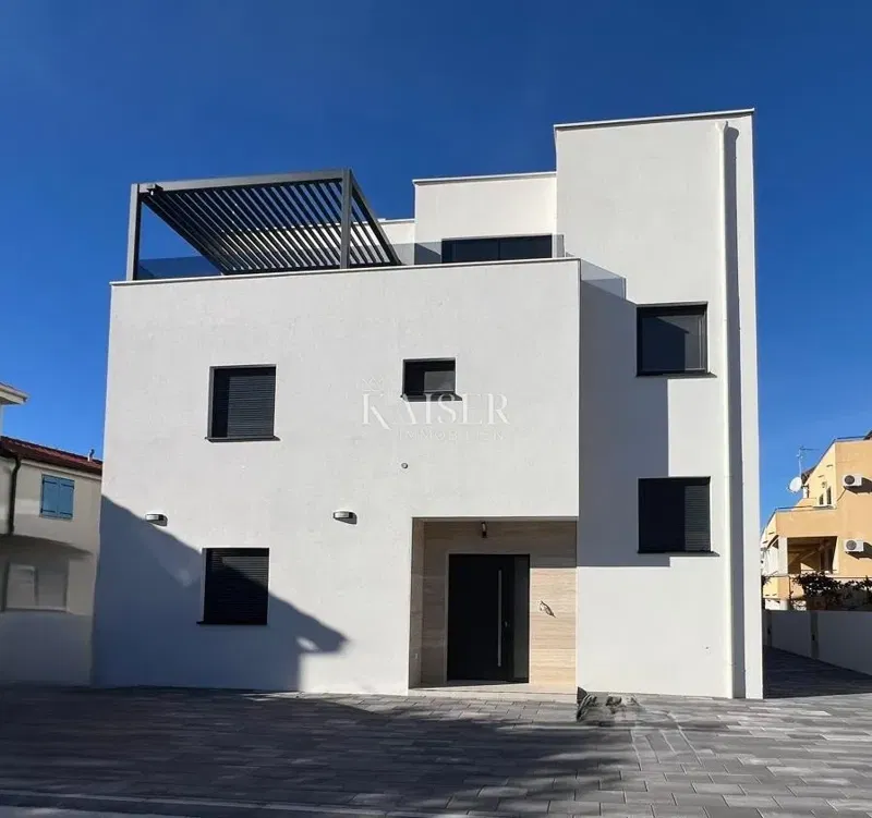 Srima, Vodice - Moderna casa a tre piani (S1) con vista mare – 2