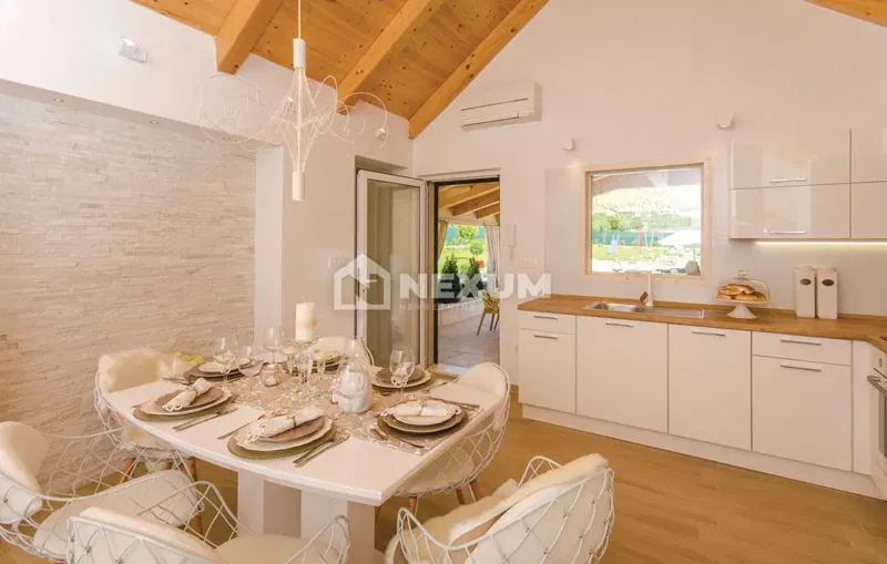 Beautiful stone villa with a pool and large garden in Seget Donji – ideal for vacation or investment! – 2