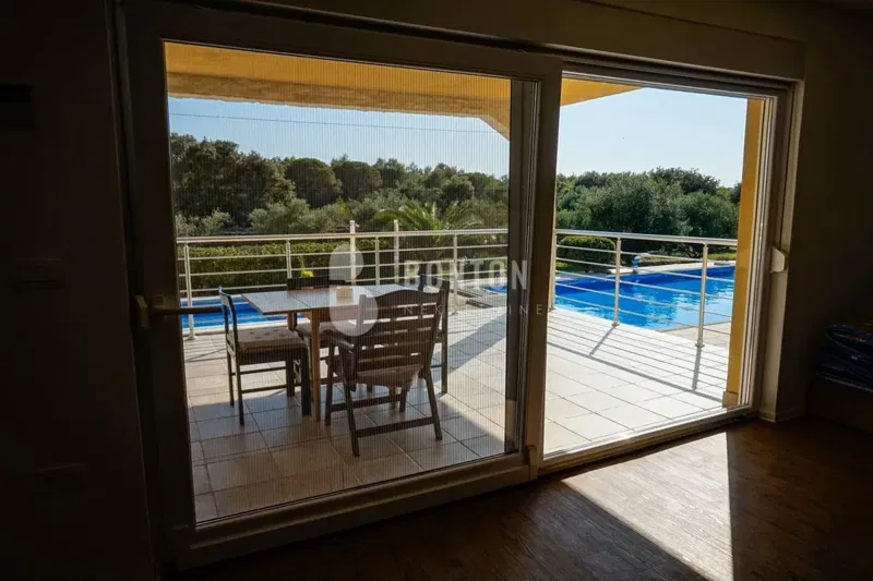 House Vir, 211m2 – 3