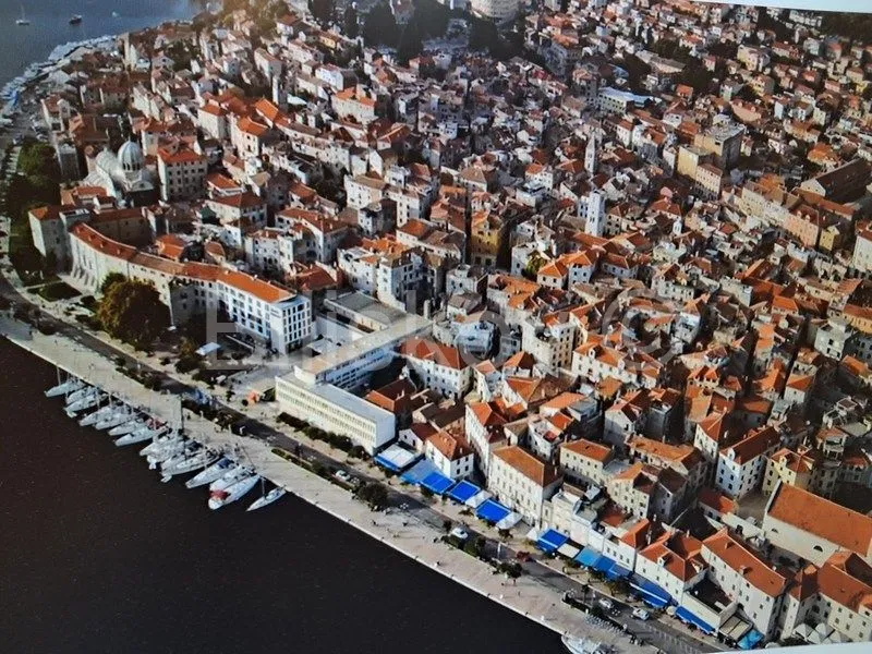 Šibenik, Stadt: Gewerbefläche 73 m², Restaurant zu verkaufen