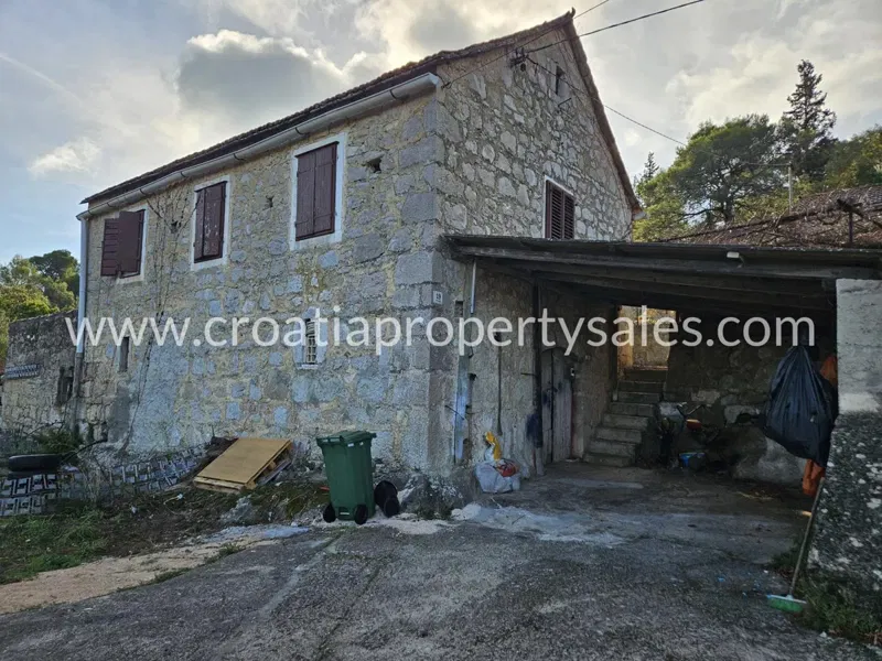 Hvar, house for sale, 350.000 € – 3