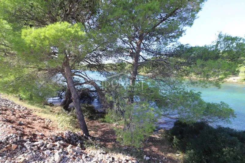 Jadrija, first row to the sea, agricultural land of 28,137 m² – 3