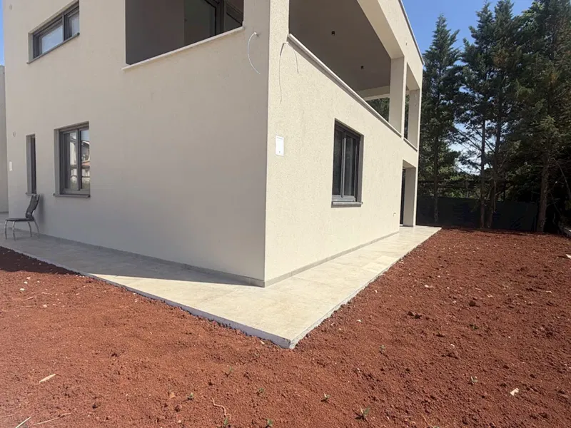 Verkauf, neue Wohnung, Erdgeschoss ca. 77 m² + Garten ca. 120 m², (NSOP-235-1)