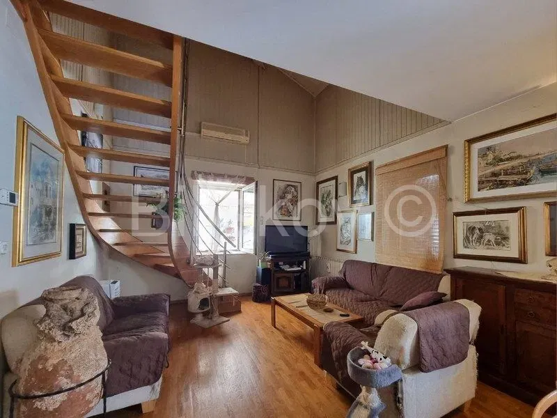 Šibenik, Grad for sale, two-storey three-bedroom apartment, terrace – 2