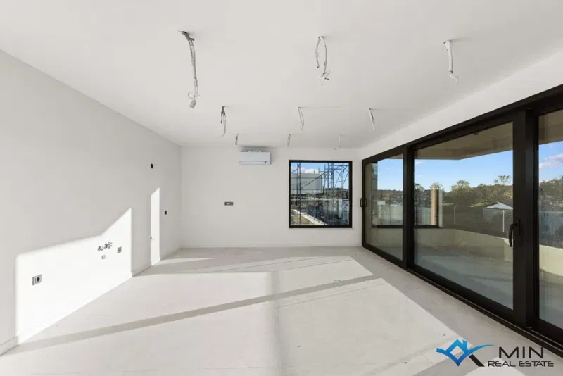 Attractive penthouse with a roof terrace in the vicinity of Poreč – 2
