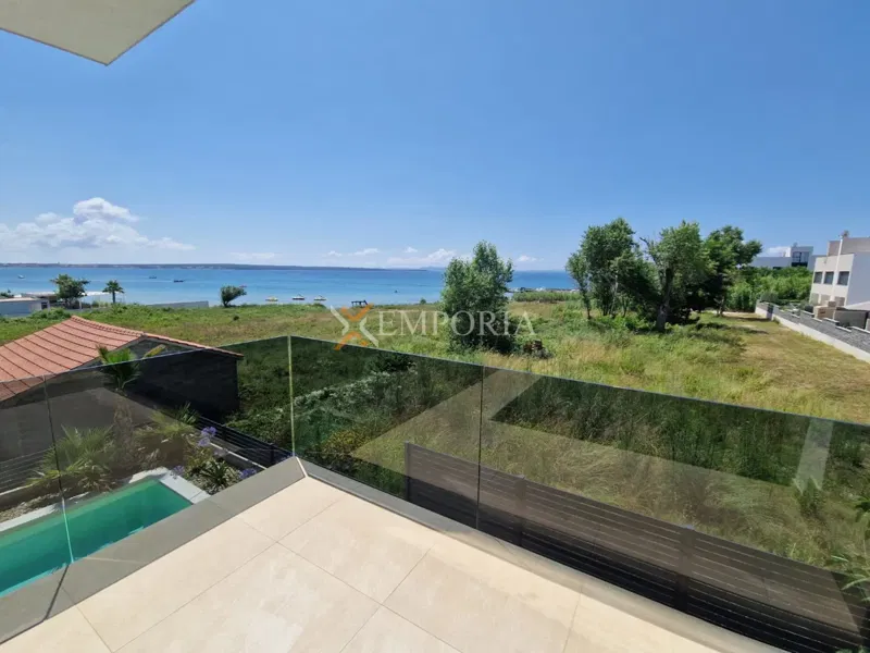 Modern house with pool and roof terrace – 90 m from the sea – 3