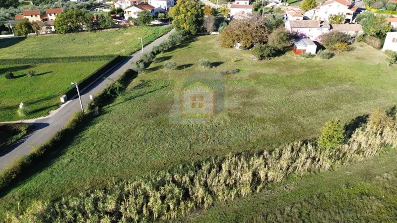 Poreč, dintorni, Terreno edificabile per costruzione fino a 5 unità, 8 km dal mare – 2