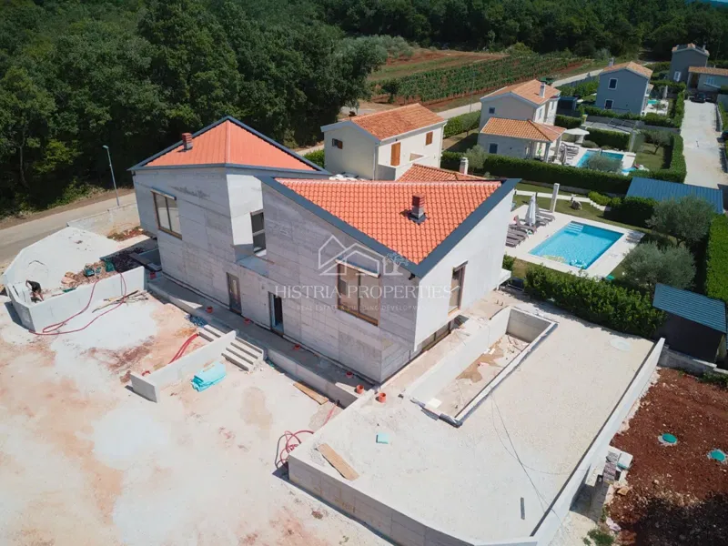 A house with a striking architectural design in an authentic Istrian location – 3