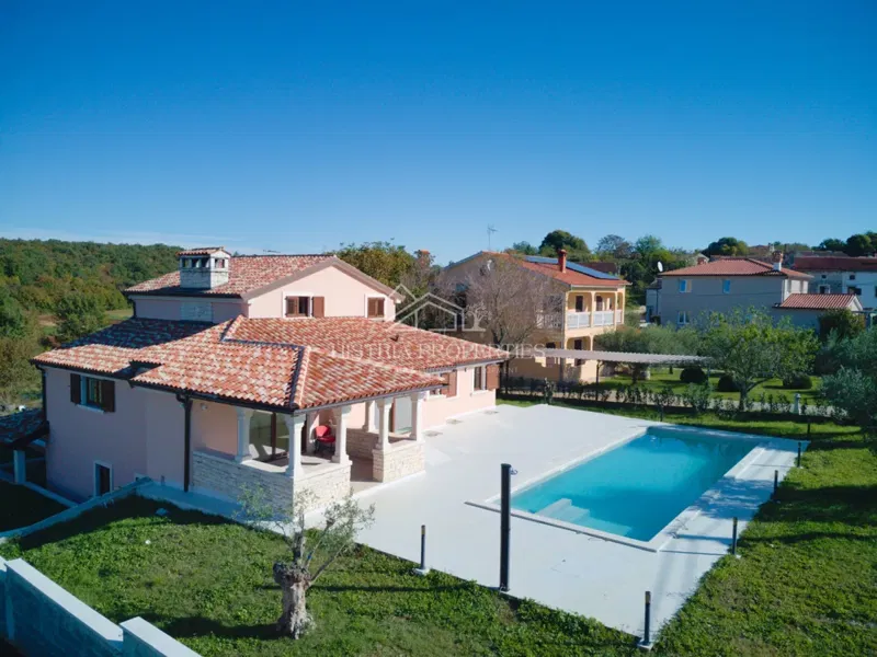 Spacious rustic villa with a large pool, wine cellar, wellness and garage – 3