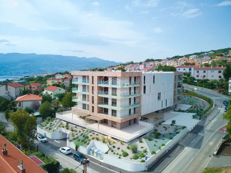 A flawless apartment in a new building of the highest standard with a dream terrace and a view you will never forget – 3