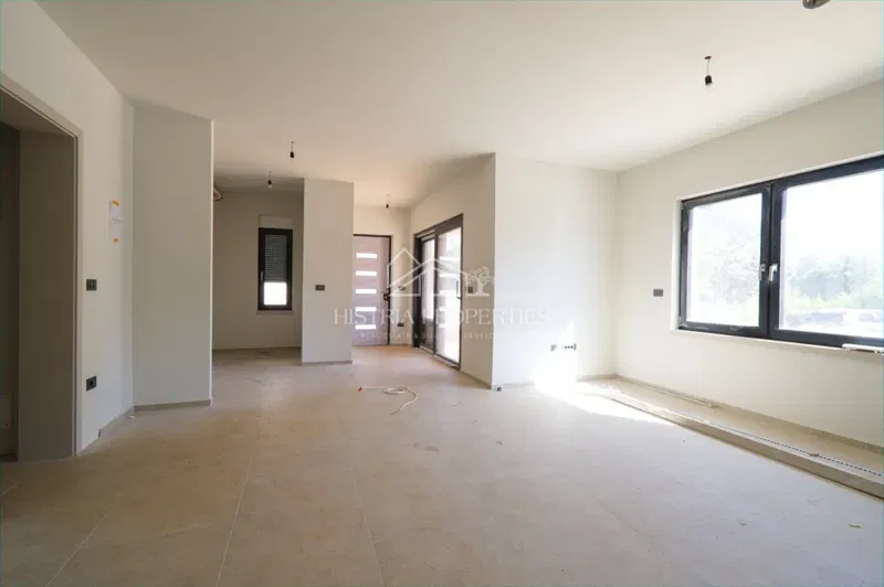An attractive settlement with a new apartment with a yard near the beach – 2