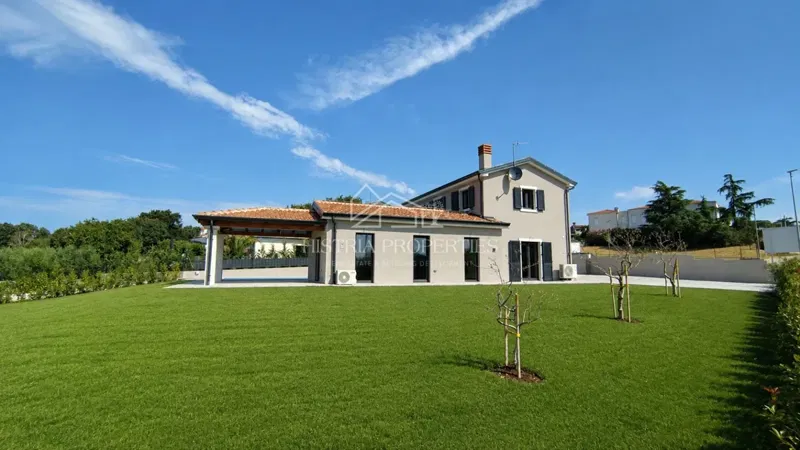 Casa con dettagli istriani riconoscibili e una splendida vista sul mare – 2