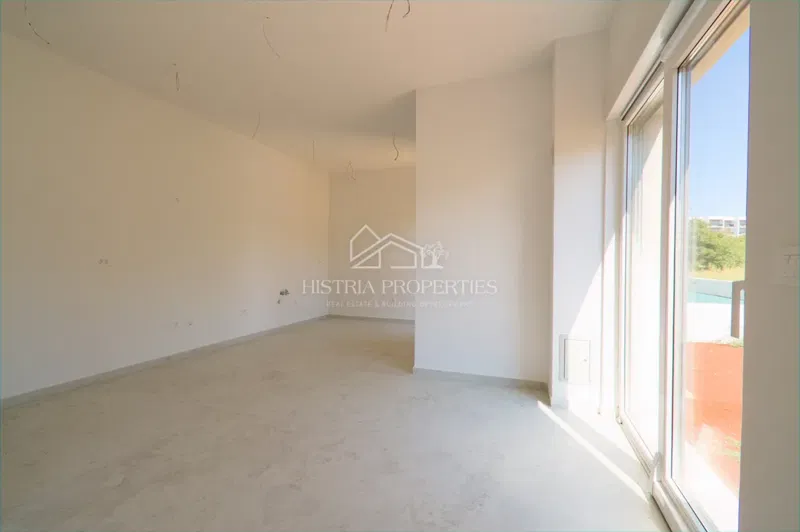 Ampio appartamento con giardino in un nuovo edificio moderno – 2