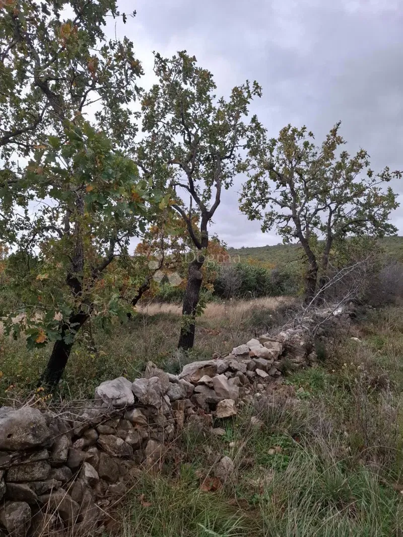 Építési telek Ždrilo, Posedarje, 1.590m2 – 3