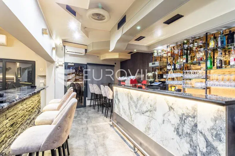 Split, Sućidar, a furnished and well-established café bar in a high-traffic location – 2