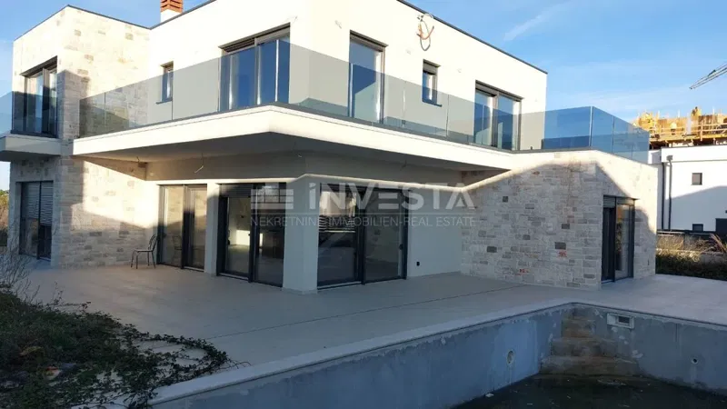 Modern villa in Tara – 3
