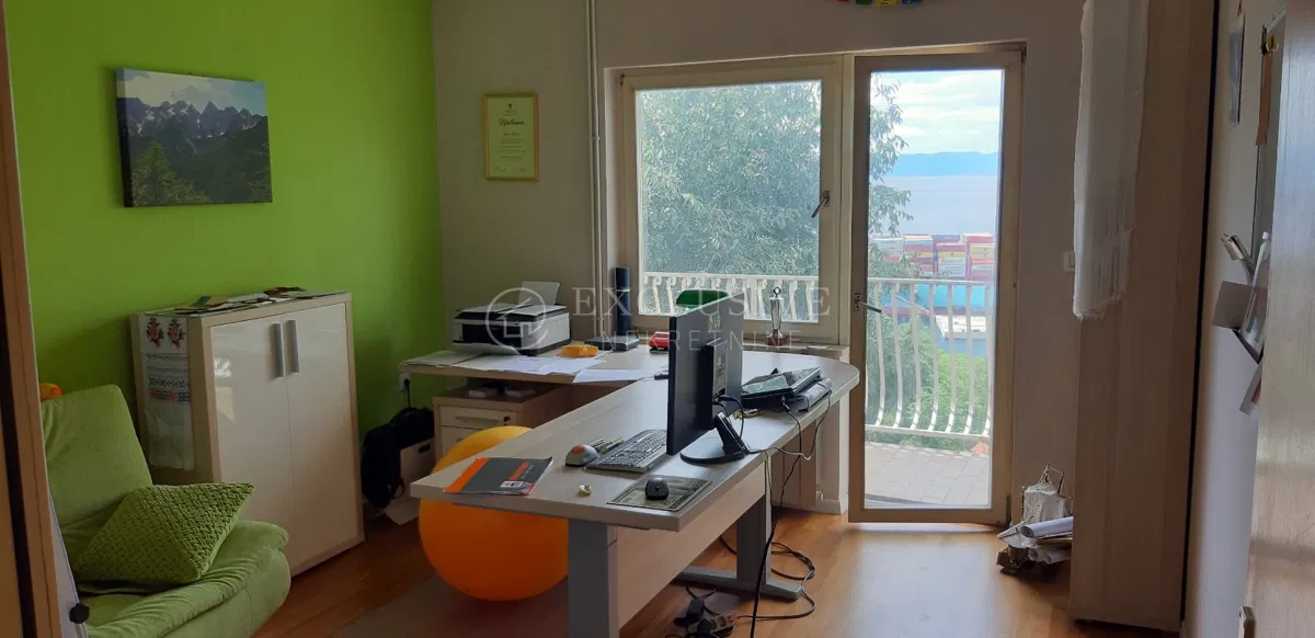 Krimeja, 3s+db 90 m2 u privatnoj kući