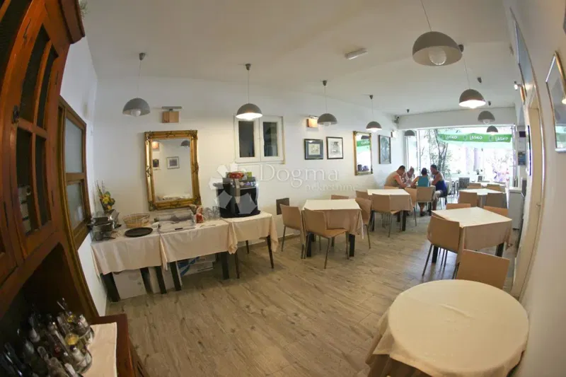 Lokal użytkowy Živogošće, Podgora, 108,51m2 – 2