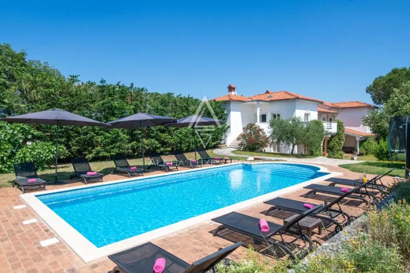Istria, Rakalj: Luxury villa with pool and garden – 2