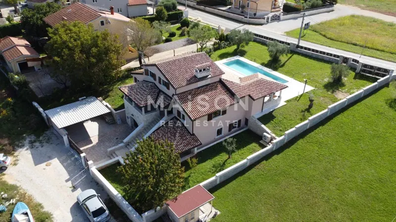 Villák Vrsar, 400m2 – 2