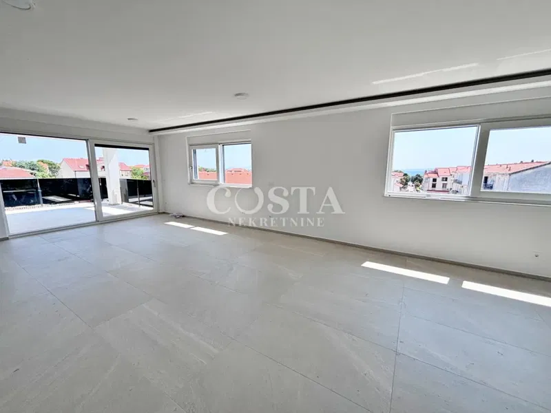 ZADAR, PRIVLAKA – Spacious penthouse in a new building near the sea – 3