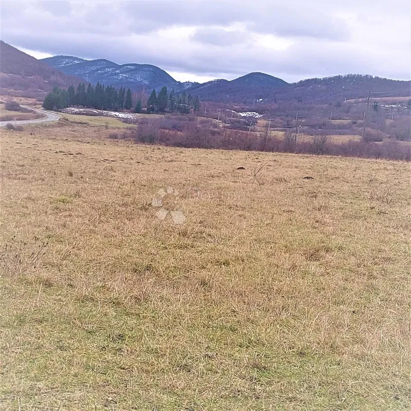 Agricultural land Kruge, Donji Lapac, 2.323m2 – 2
