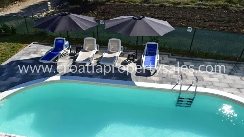 Zadar, villa for sale, 405.000 € – 3