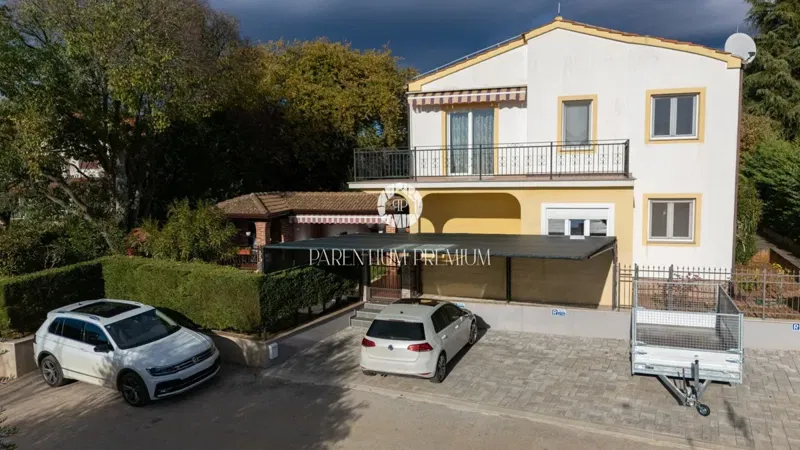 House with Two Apartments and a Beautifully Landscaped Yard – 2