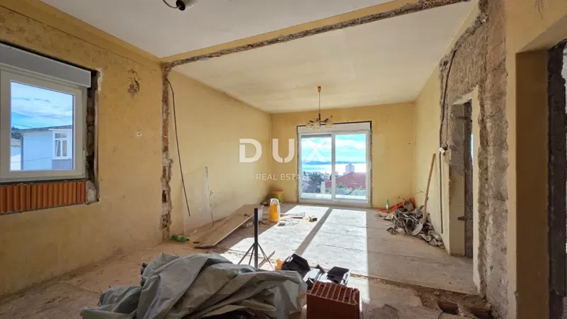RIJEKA, SUŠAK - House with sea view in the renovation phase, 160m2 – 2