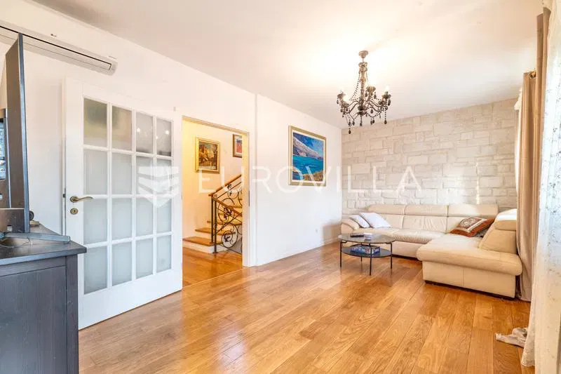 Zagreb, Lašćina, house 160 m² with parking spaces and garden – 3