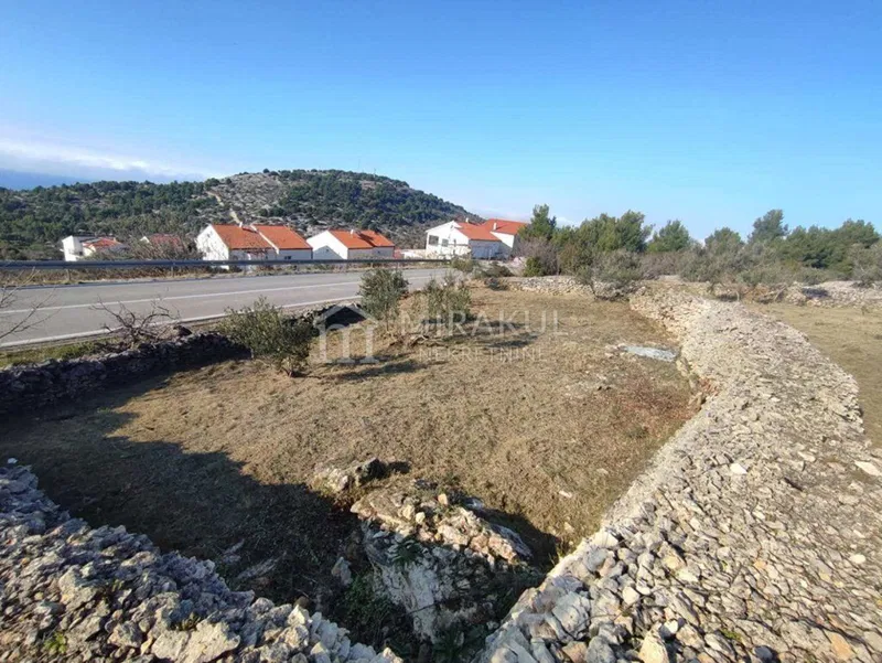 Zemljišče Murter – 2
