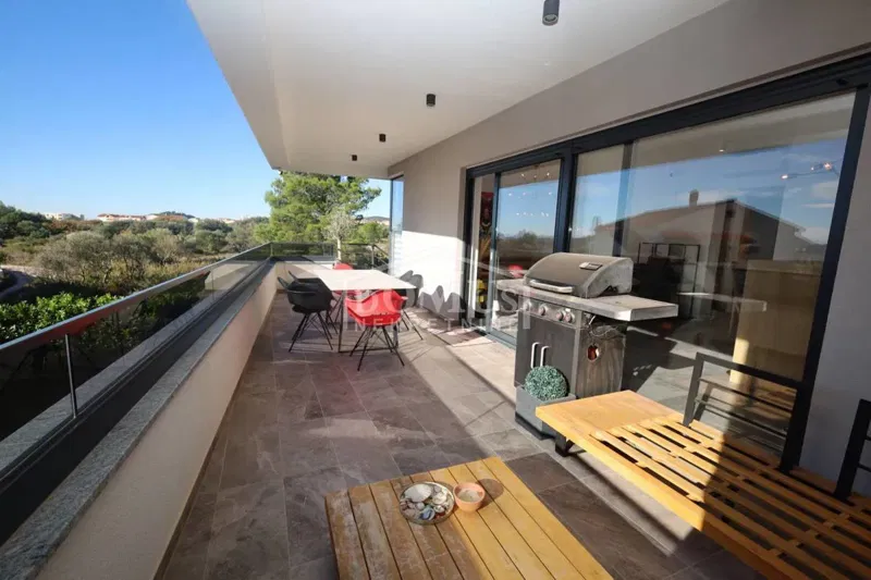 Vodice, 2-bedroom apartment of 122.91 m², 500 m from the sea – 3