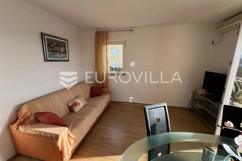 Jadranovo, Excellent 47 m² apartment with two balconies, 380 meters from the sea – 3