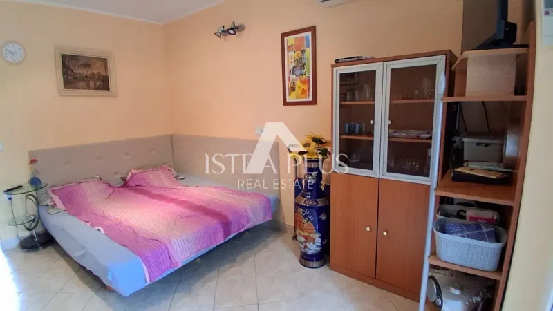 Červar Porat , apartment on 1.st floor 250m from the sea – 2