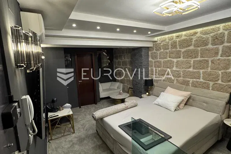 Island of Pag, Pag, modern apartment in the old town, 150m from the sea – 2