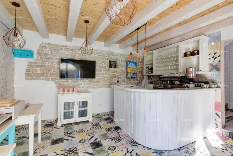 Sale - Family Hotel in the Heart of the Old Town of the Fishing Village, Fažana! 100 m from the Sea! – 2