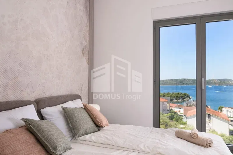 Luxury two-story penthouse apartment with two garage spaces, 143.81 m2! – 3