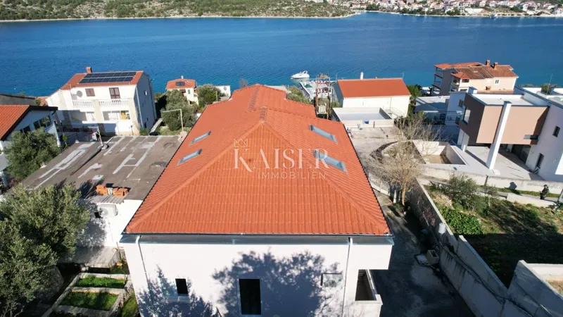 Šparadići, Šibenik - Casa con 5 unità e potenziale, a 100 m dal mare – 3