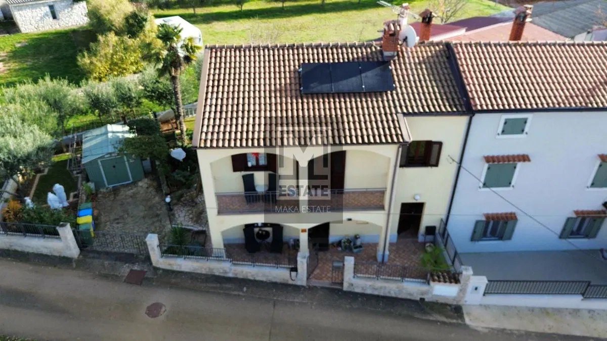 Kaštelir, predivna kuća u nizu!