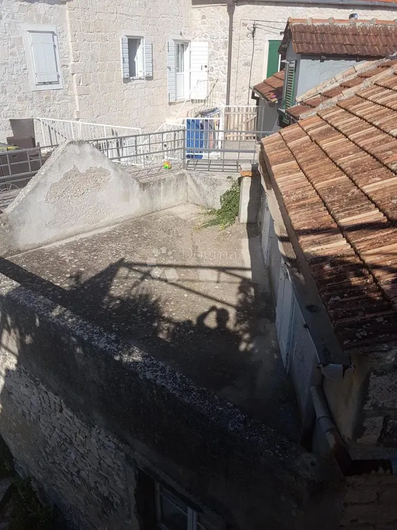 Authentic Stone House in the Heart of Sutivan Old Town – Cultural Heritage with Potential – 2