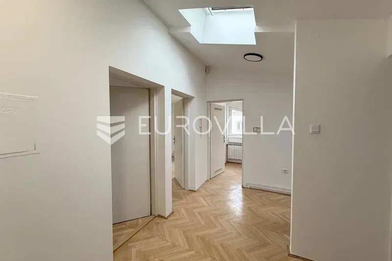 Lokal użytkowy Donji Grad – 3