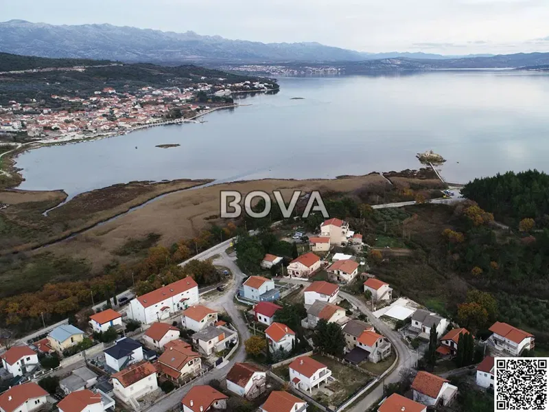 Građevinsko zemljište 2322m2 - Posedarje *Pravilan oblik* (ID-2572/D)