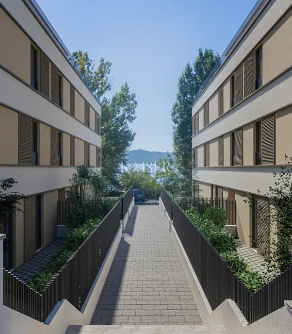 Kaštel Sućurac, Split - Exclusive two-bedroom penthouse S8 with panoramic sea views, first row to the sea – 2