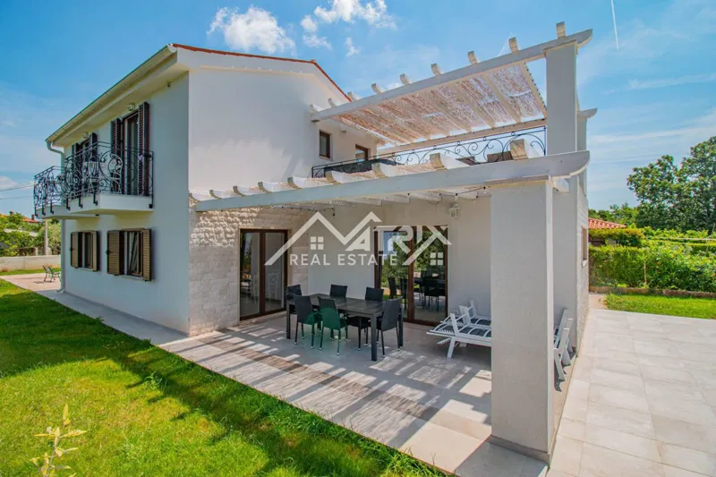 Barban okolica, Prekrasna kuća sa bazenom na mirnoj lokaciji! – 2