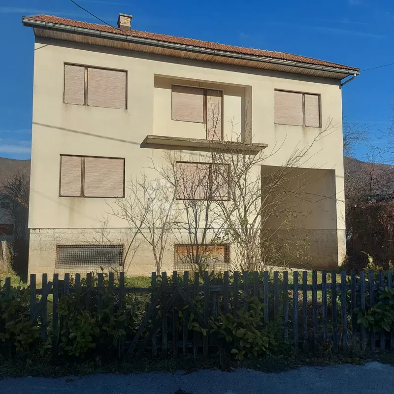 Dům Donji Lapac, 160m2