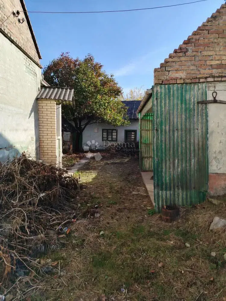 Ház Kneževi Vinogradi, 90m2 – 2