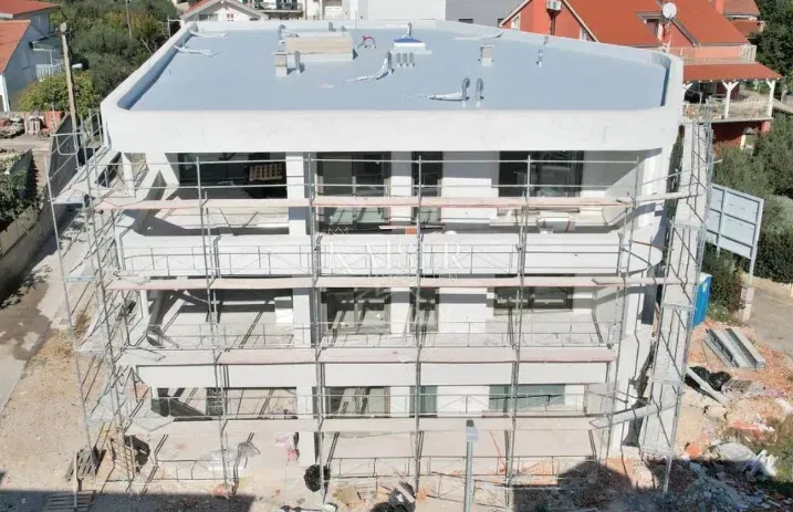 Vodice, Šibenik - Luxury three-bedroom apartment with sea view, 70 m from the beach – 3
