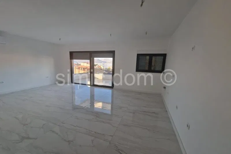 Penthouse apartment in a new building with a view, Ciovo – 2